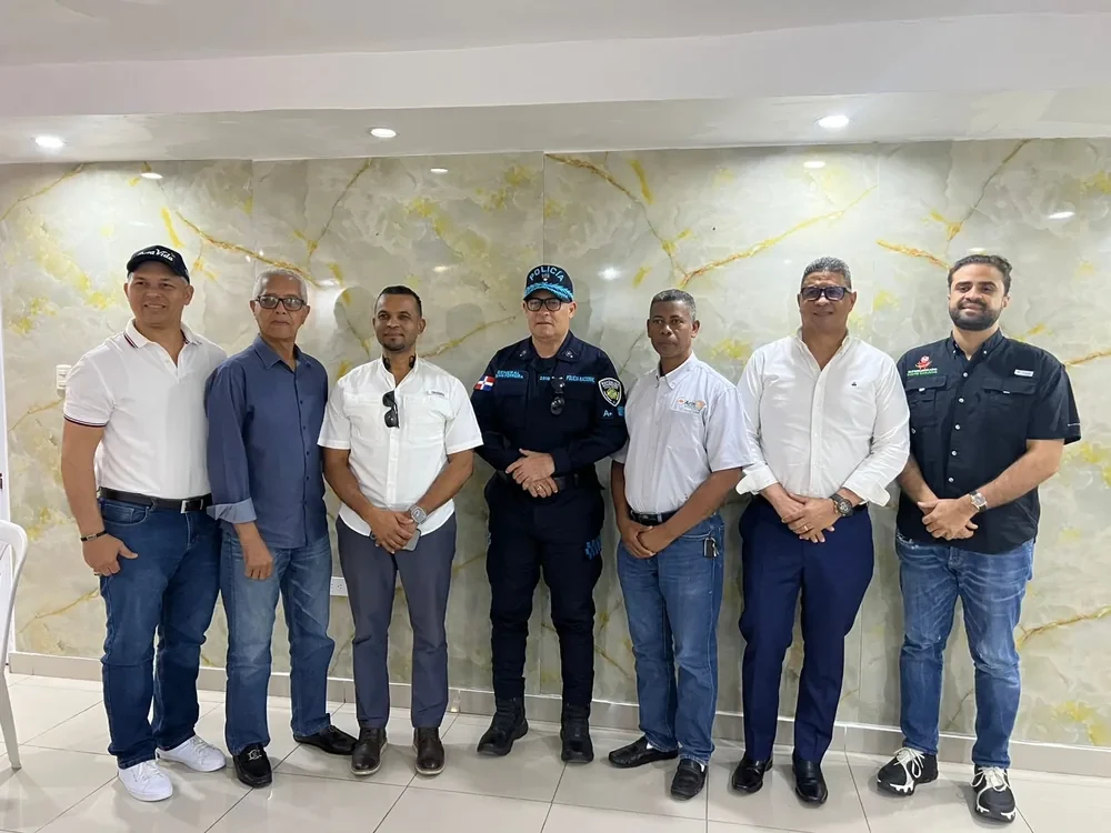 Reunión con Director Regional Policía